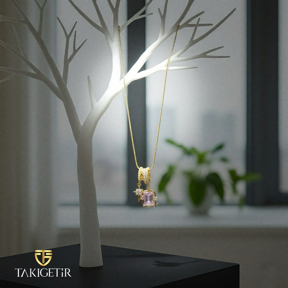 Pembe Düşler Kolyesi