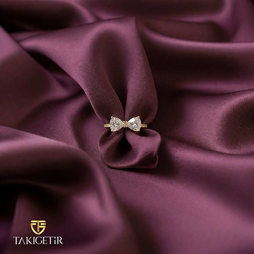 Fiyonk Işıltısı Yüzük