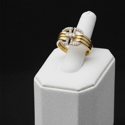 Işıltılı Bağlar Yüzük