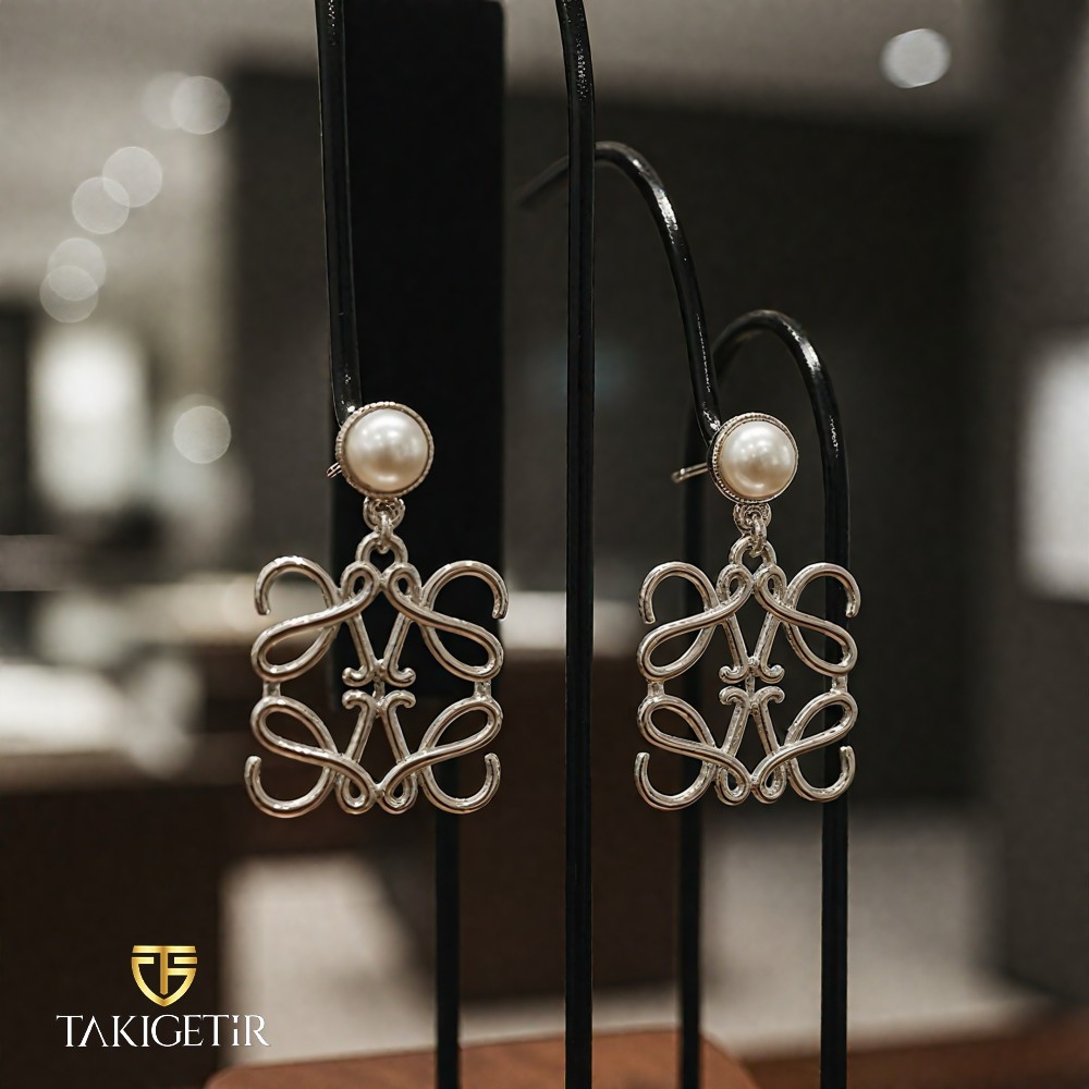 İkonik Monogram Küpe