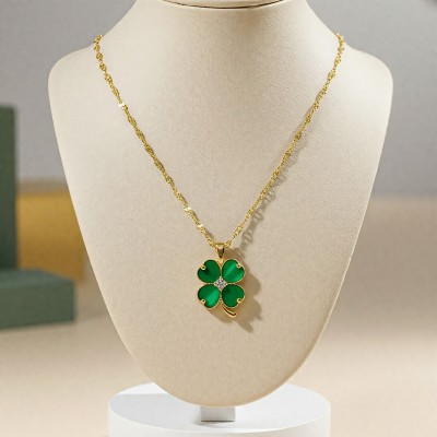 Şans Yoncası Kolye