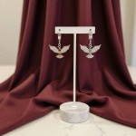 İşlemeli Rodyum Anka Küpe